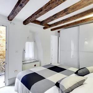 Cozy Up To 4 In Biennale Giardini By Bricola Apartamento Venecia